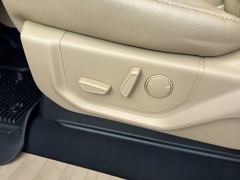 Used 2021 Ford F250 Lariat w/ Lariat Ultimate Package image 10