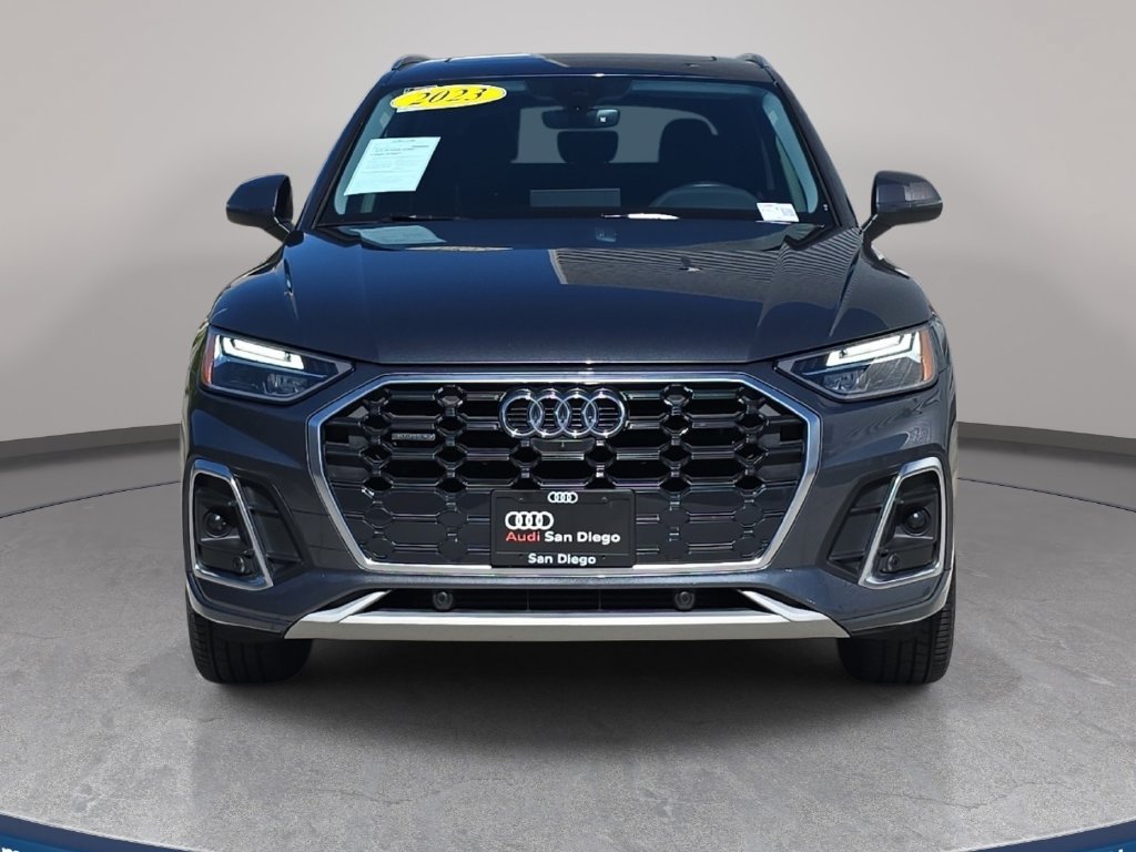 Used 2023 Audi Q5 2.0T Premium Plus w/ Premium Plus Package AWD/4WD image 3