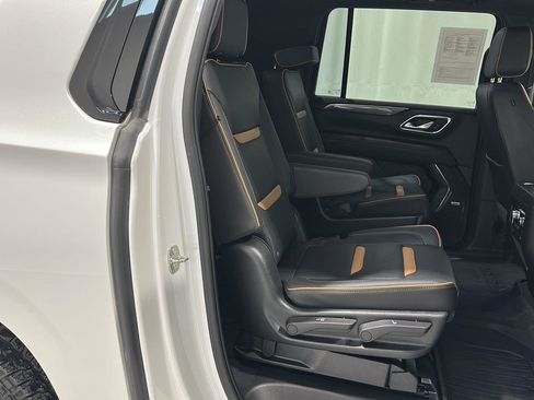 Used 2023 GMC Yukon XL AT4 w/ AT4 Premium Plus Package image 24