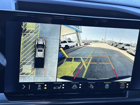 Used 2024 Chevrolet Silverado 2500 LTZ w/ LTZ Convenience Package image 41