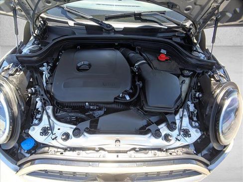 Used 2025 MINI Cooper 2-Door Hardtop FWD image 24