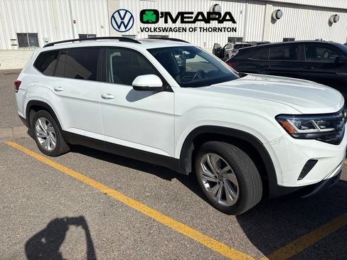 Used 2023 Volkswagen Atlas SE w/ Panoramic Sunroof Package AWD/4WD image 3