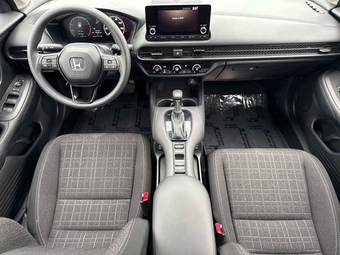 Certified 2025 Honda HR-V LX image 15