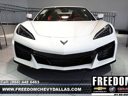 New 2026 Chevrolet Corvette Z06 RWD image 2