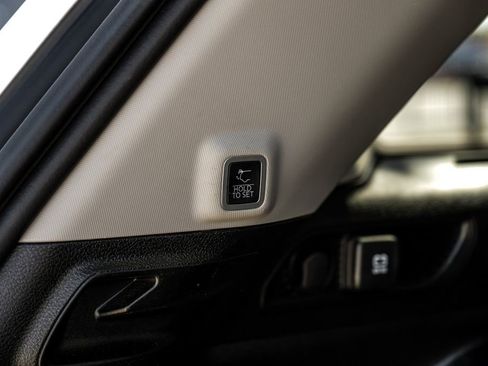 Used 2023 Jeep Grand Cherokee Limited image 64