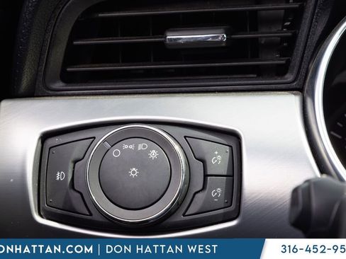 Used 2022 Ford Mustang GT Premium w/ Black Accent Package RWD image 9