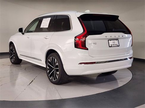 Used 2025 Volvo XC90 B5 Plus image 6