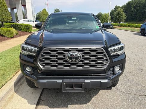 Used 2022 Toyota Tacoma TRD Off-Road AWD/4WD image 25