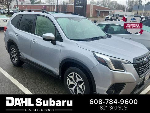 Used 2023 Subaru Forester Premium w/ Popular Package #2 AWD/4WD image 1