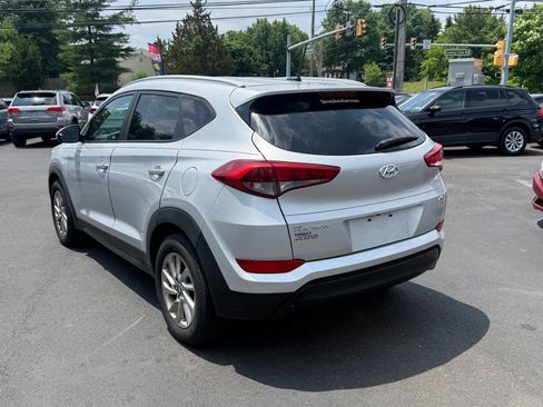 Used 2016 Hyundai Tucson SE w/ Option Group 02 AWD/4WD image 9