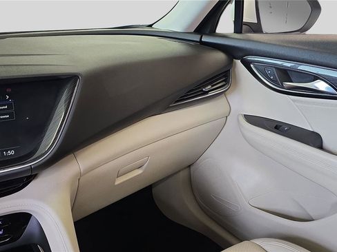 Used 2022 Buick Envision Essence w/ Safety Package image 22