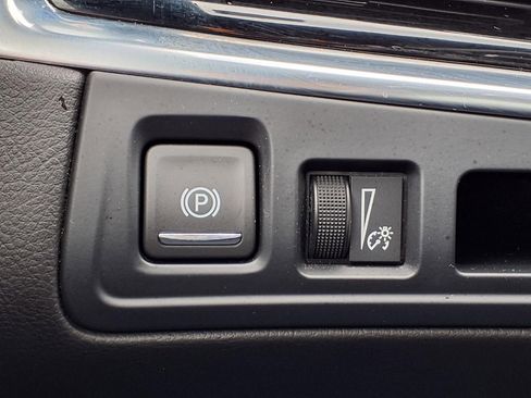 Used 2023 Cadillac XT6 Premium Luxury AWD/4WD image 22