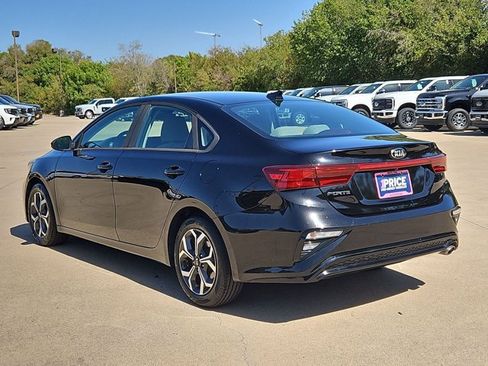 Used 2019 Kia Forte LXS FWD image 8