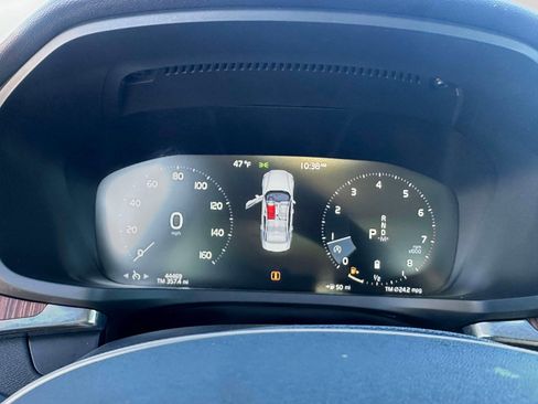 Used 2022 Volvo S60 B5 Momentum w/ Premium Package image 20