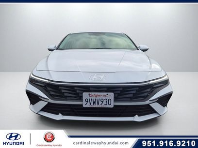 Used 2025 Hyundai Elantra SE