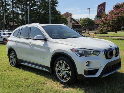 Used 2016 BMW X1 xDrive28i AWD/4WD image 1