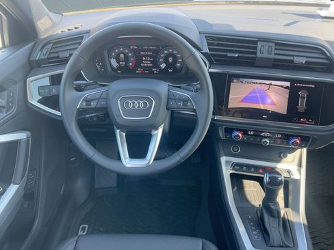 New 2025 Audi Q3 2.0T Premium image 25
