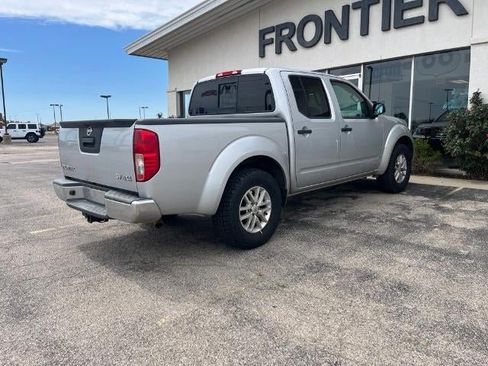 Used 2016 Nissan Frontier SV AWD/4WD image 4