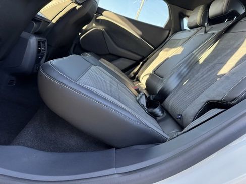 Certified 2025 Ford Mustang Mach-E GT image 11