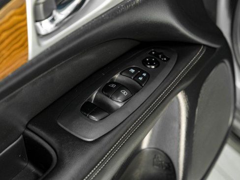 Used 2020 Nissan Pathfinder Platinum AWD/4WD image 42