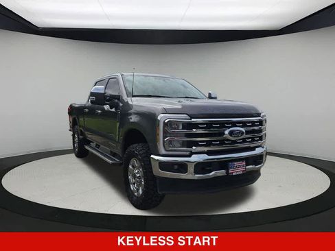 Used 2025 Ford F250 Lariat w/ Chrome Package AWD/4WD image 8