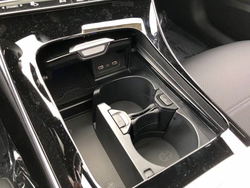 New 2025 Mercedes-Benz C 300 4MATIC Sedan image 29