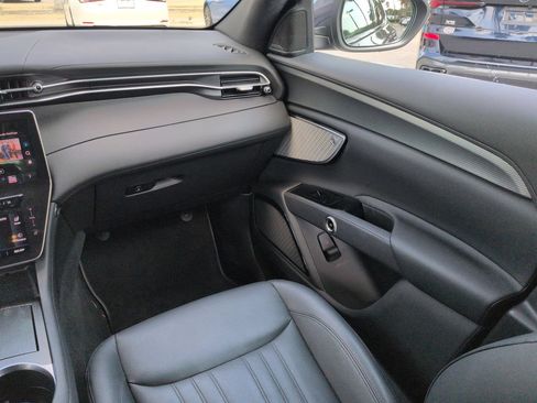 Used 2023 Maserati Grecale GT AWD/4WD image 16