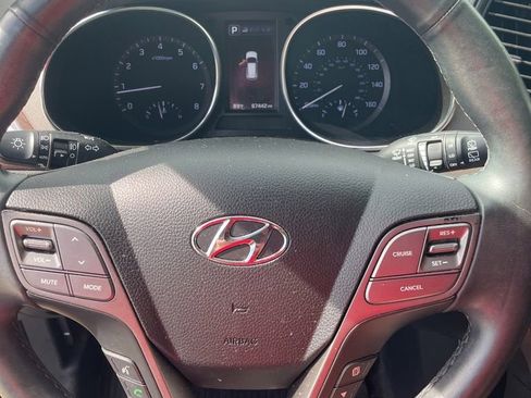 Used 2018 Hyundai Santa Fe Limited FWD image 10