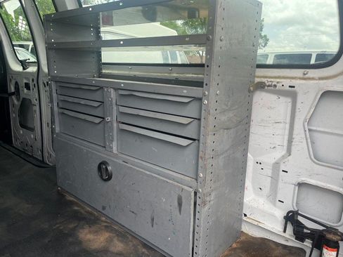 Used 2007 Ford E-350 and Econoline 350 Super Duty RWD image 8