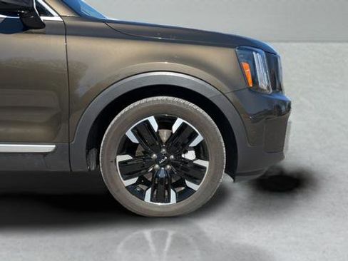 Used 2023 Kia Telluride SX Prestige image 12