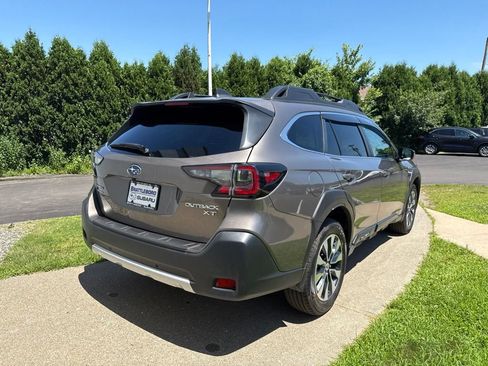 Used 2024 Subaru Outback Limited XT AWD/4WD image 4