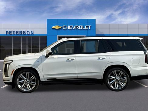 Used 2025 Cadillac Escalade Sport Platinum AWD/4WD image 7
