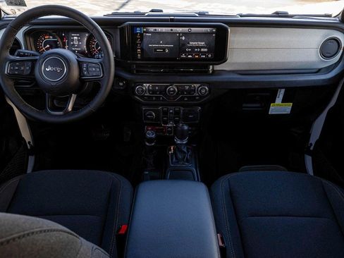 New 2026 Jeep Wrangler Unlimited Sport image 32