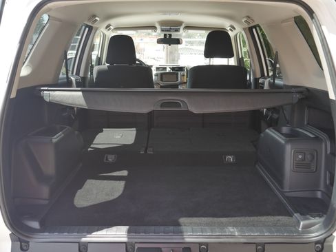 Used 2016 Toyota 4Runner SR5 AWD/4WD image 21