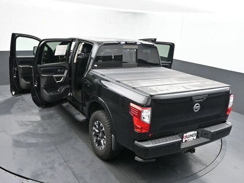 Used 2018 Nissan Titan PRO-4X w/ Pro-4x Convenience Package image 65