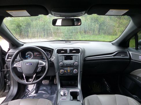 Used 2017 Ford Fusion Sport AWD/4WD image 36
