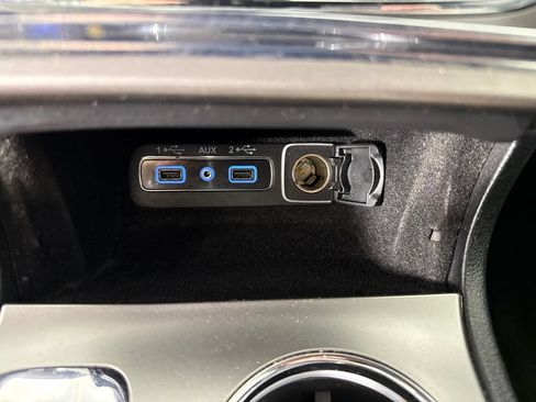 Used 2018 Jeep Grand Cherokee Laredo AWD/4WD image 19