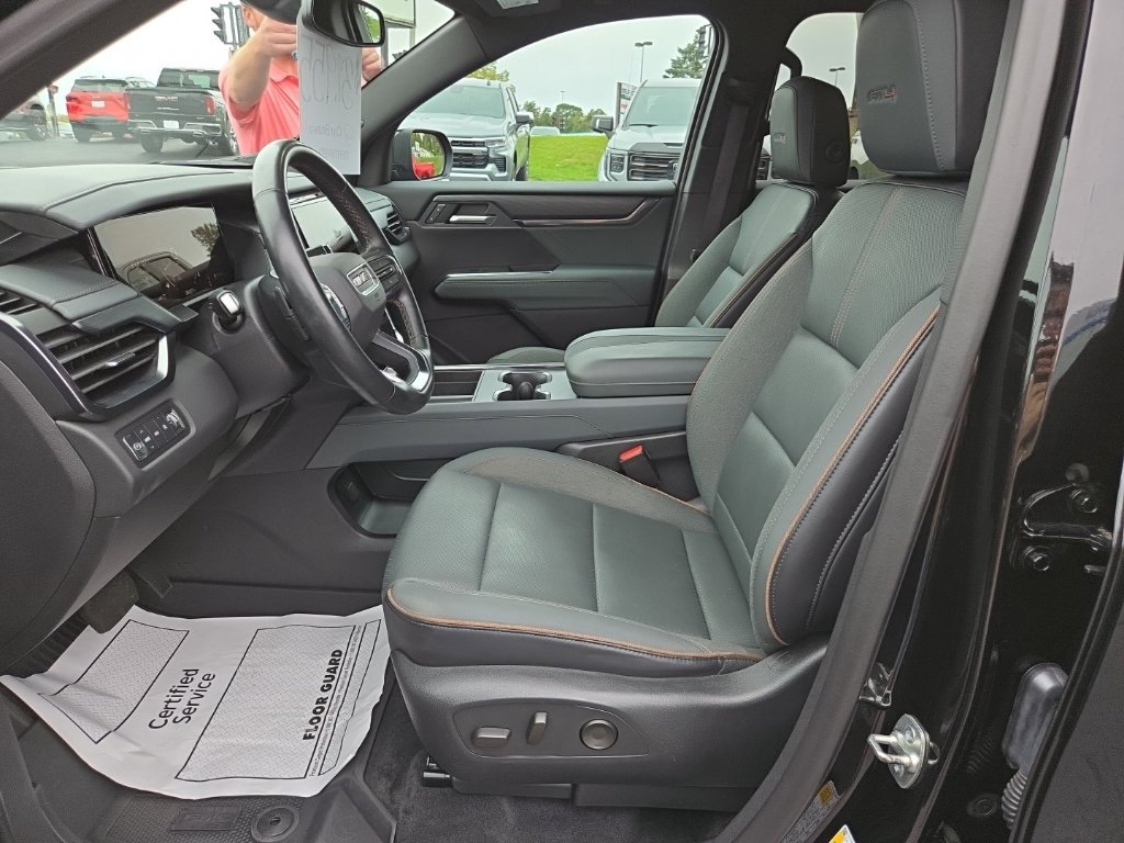 Certified 2024 GMC Acadia AT4 w/ Luxury Package AWD/4WD image 18