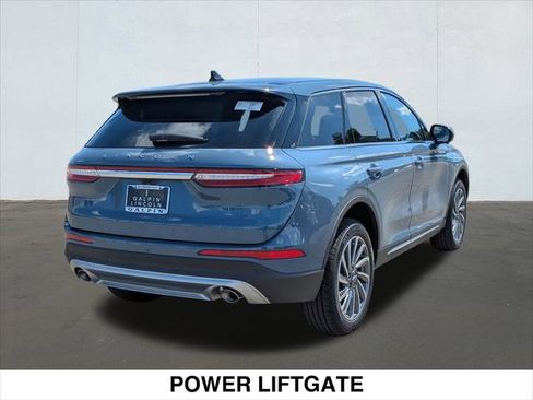 New 2025 Lincoln Corsair Reserve image 2