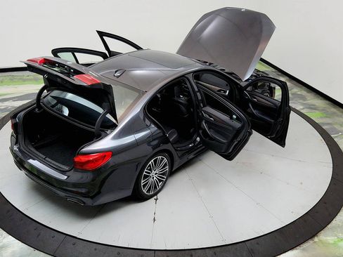 Used 2017 BMW 540i xDrive AWD/4WD image 39