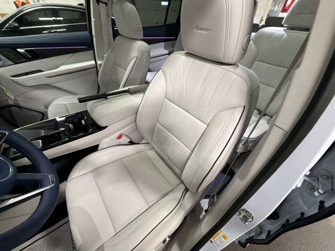 New 2026 Buick Enclave Avenir w/ Super Cruise Package image 21