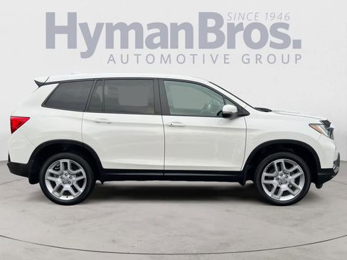 Used 2024 Honda Passport EX-L image 2