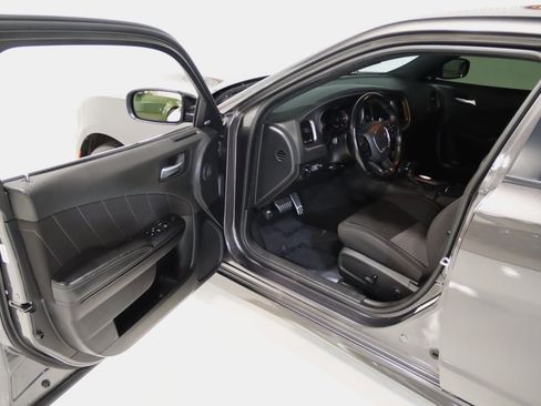 Used 2022 Dodge Charger R/T w/ Blacktop Package image 14