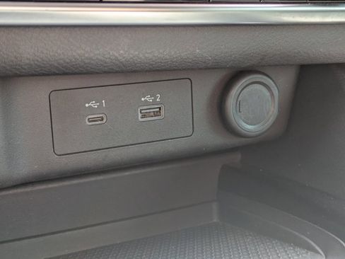 Certified 2023 Nissan Rogue SV image 22