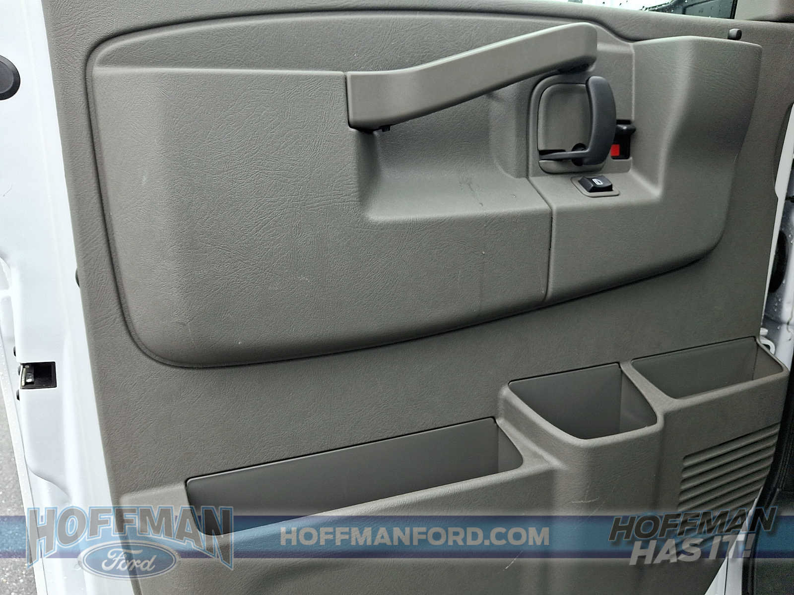 Used 2025 GMC Savana 2500 w/ Driver Convenience Package RWD image 13