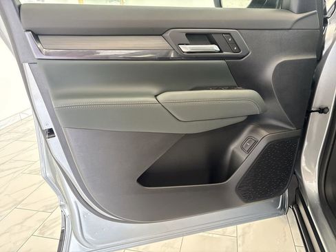 New 2026 GMC Terrain AT4 w/ Technology Package II AWD/4WD image 23