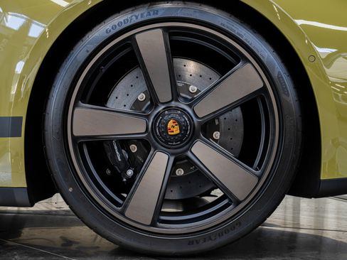 Used 2026 Porsche 911 GTS image 11