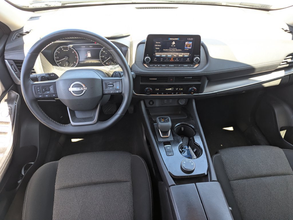 Used 2025 Nissan Rogue SV AWD/4WD image 28