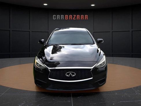 Used 2017 INFINITI QX30 image 11