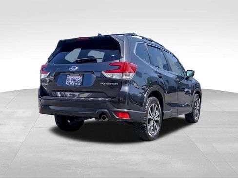 Used 2019 Subaru Forester Limited w/ Popular Package #3 AWD/4WD image 3
